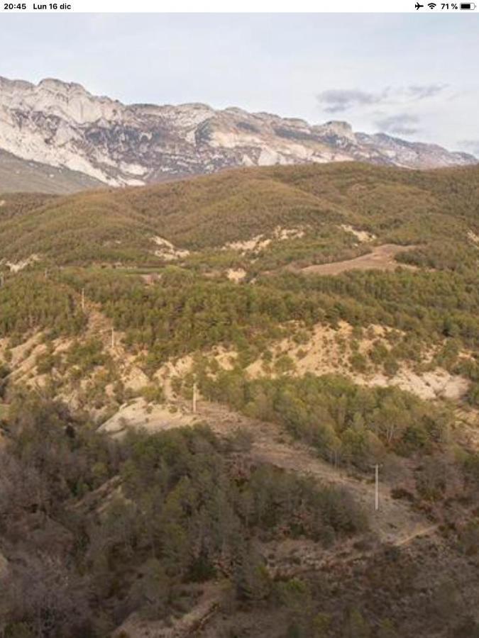 Vistas A La Montana En Un Pueblo Con Encanto. El Pueyo de Araguás Buitenkant foto